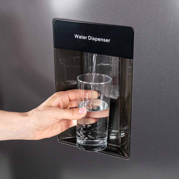 Комбинирани хладилник с фризер в цвят инокс