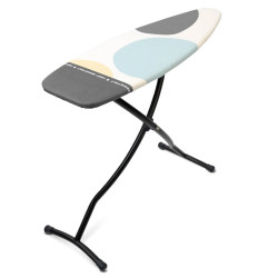 Маса за гладене Brabantia D 135x45см  с топлоустойчива зона за ютия