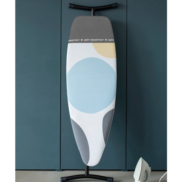 Маса за гладене Brabantia D 135x45см  с топлоустойчива зона за ютия