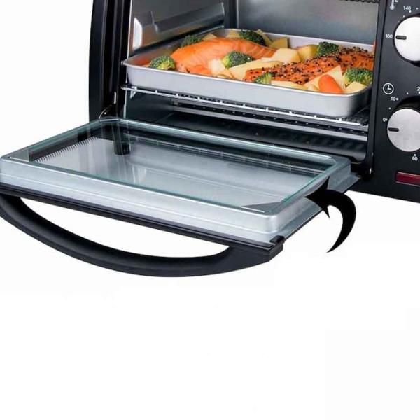 Мини фурна идеален за ученици и малки пространства