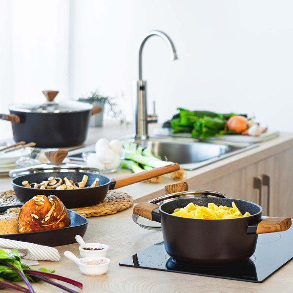 Тенджера BRUGGE FR-2412WH 