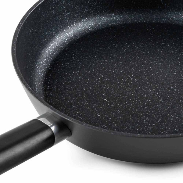 Тиган с диаметър 26см