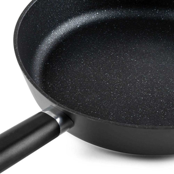 Тиган с диаметър 28см