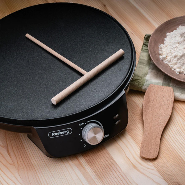 Уред за палачинки Rosberg R51323A,черен