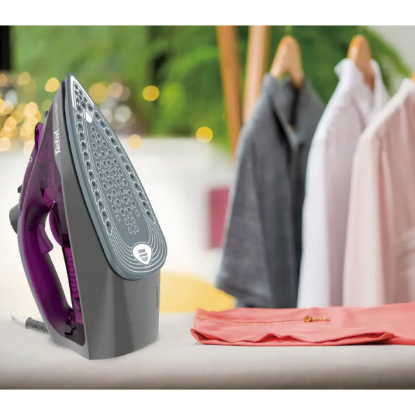 Парна ютия TEFAL Express Steam FV2847E0
