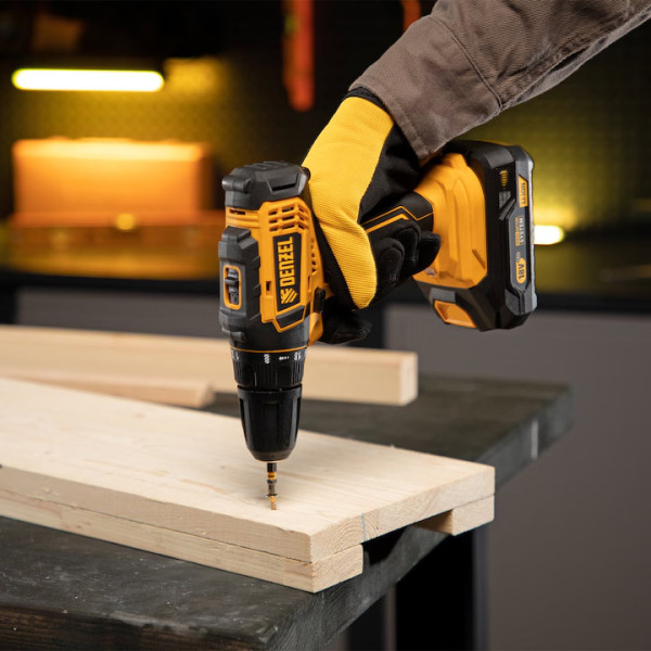 Акумулаторен винтоверт Denzel CDL-18-02BM,Li-Ion,18V, 2Ah,2 батерии