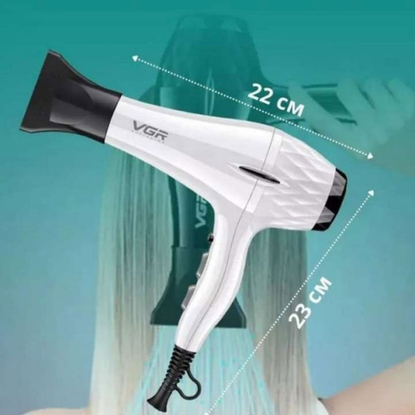 Професионален сешоар VGR-413