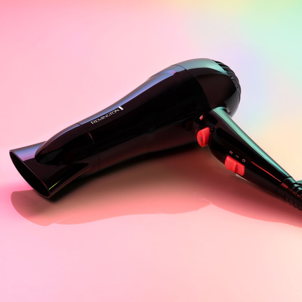 Сешоарът My Stylist от Remington е идеалният избор за ежедневна грижа за косата. 